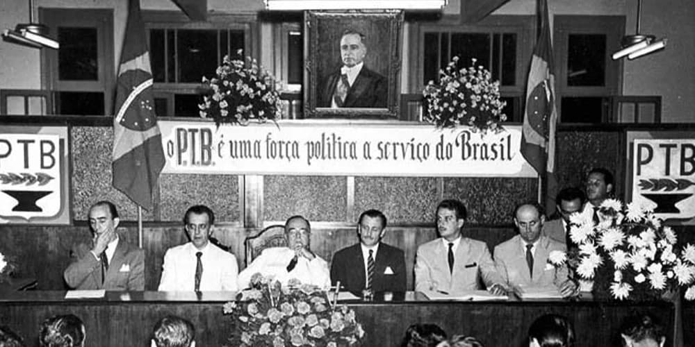 Getúlio Vargas em evento do PTB — 'PTB é uma força política a serviço do Brasil'